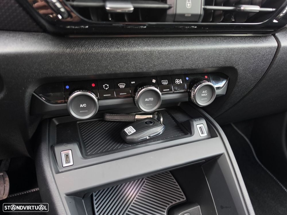 Citroën C4 1.2 PureTech Shine EAT8 - 16