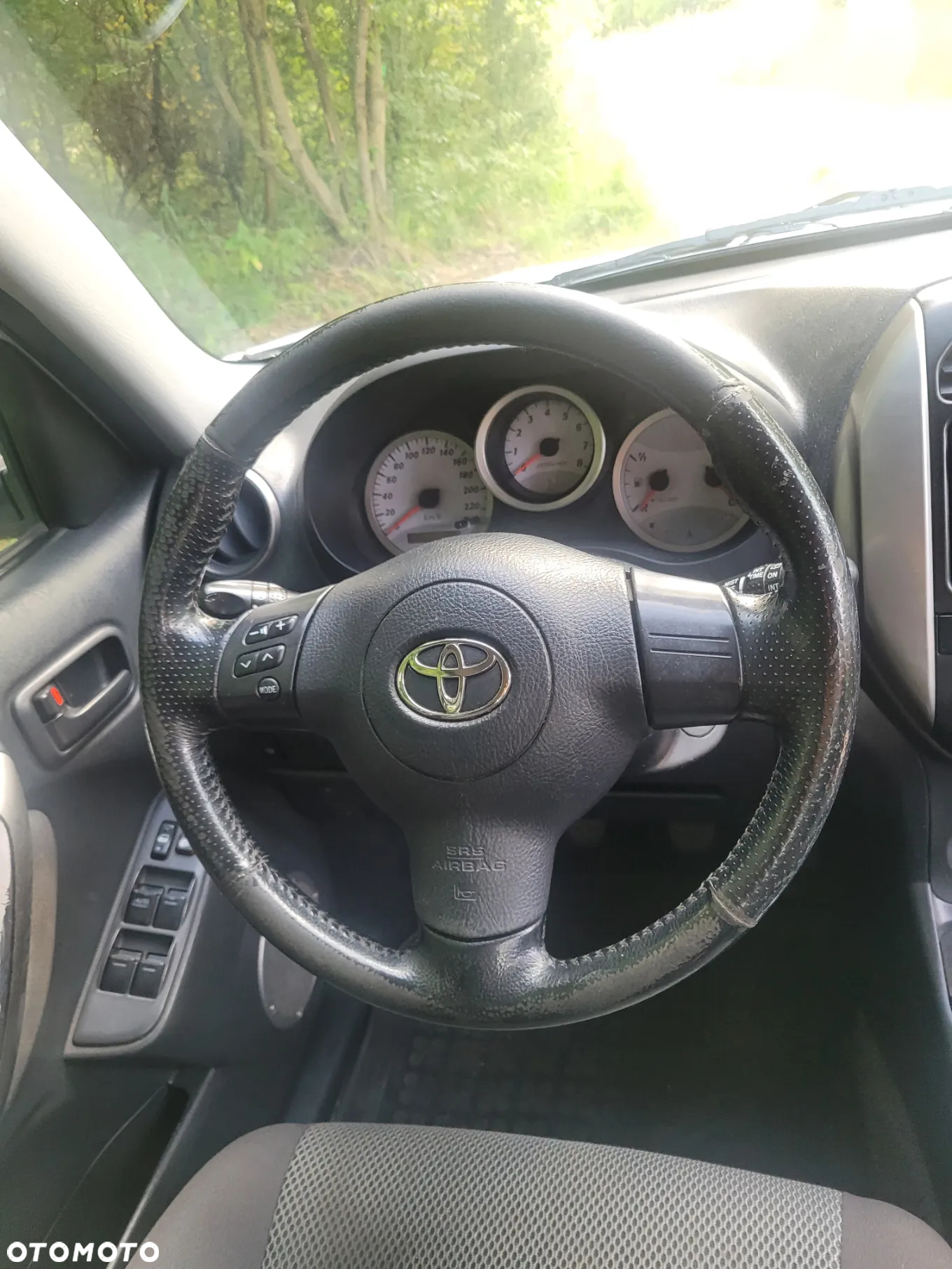 Toyota RAV4 1.8 VVT-i 4x2 - 8