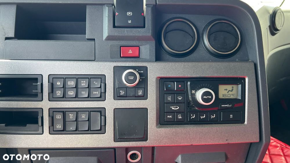 Renault T480 STANDARD - 22