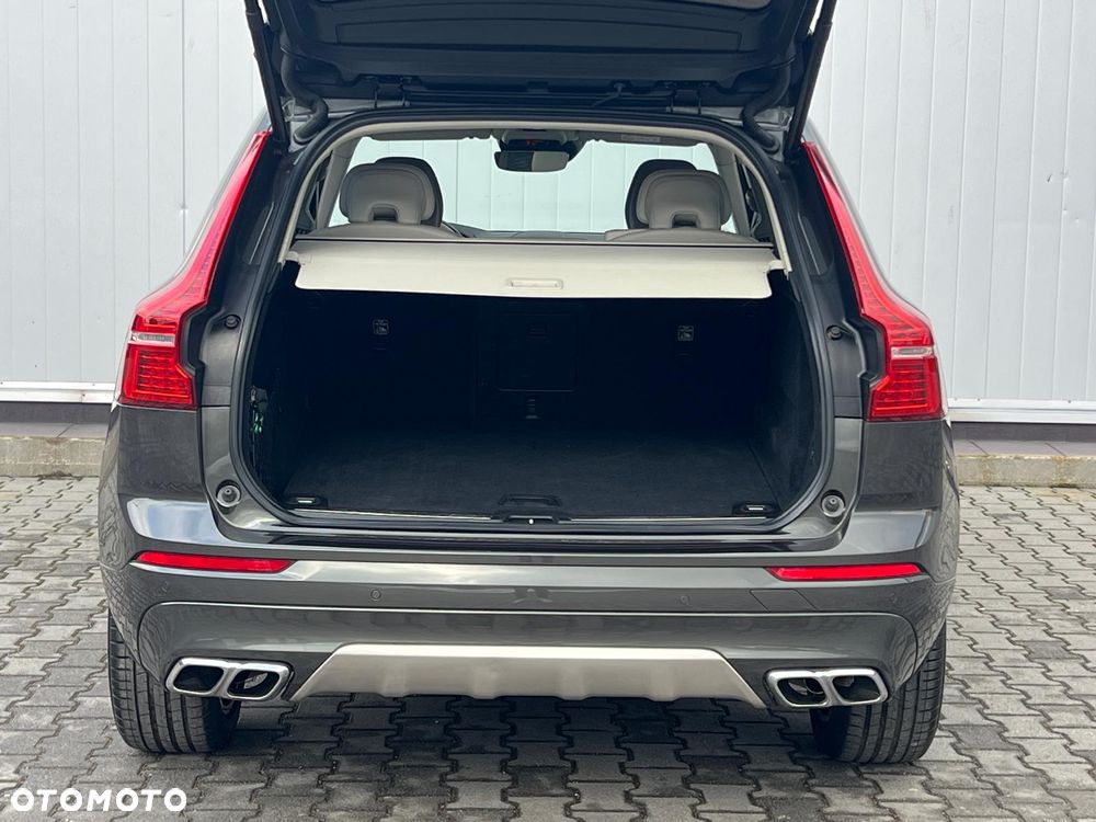 Volvo XC 60 B5 D AWD Geartronic Momentum Pro - 14