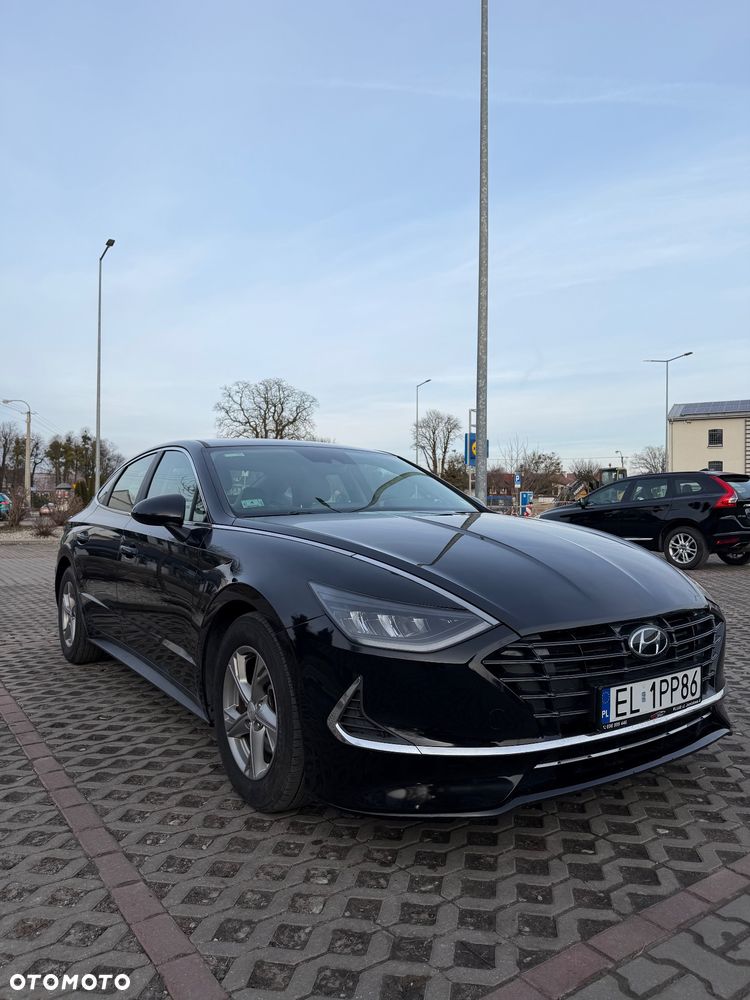 Hyundai Sonata - 2