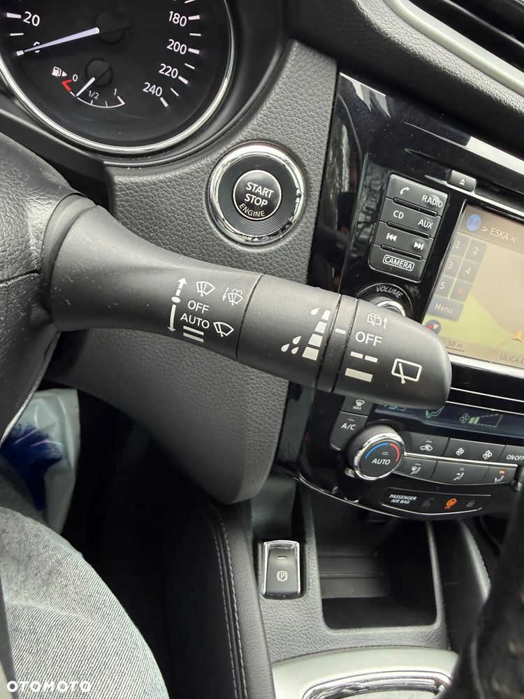 Nissan Qashqai 1.2 DIG-T Tekna Xtronic - 28