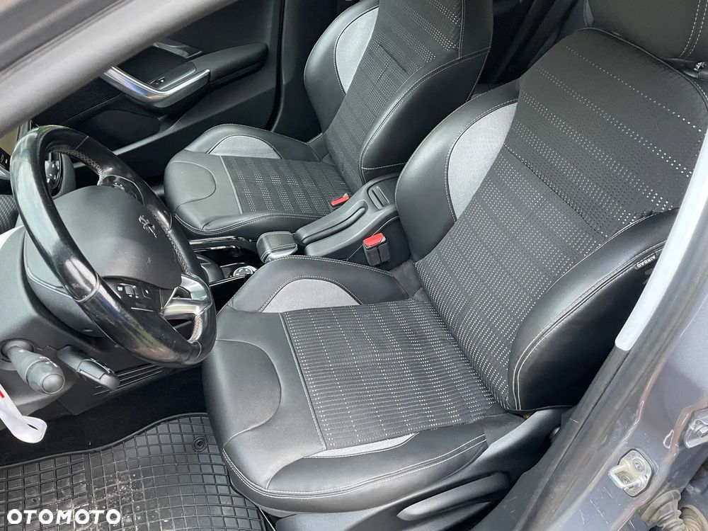 Peugeot 2008 PureTech 110 Stop&Start EAT6 Allure - 34
