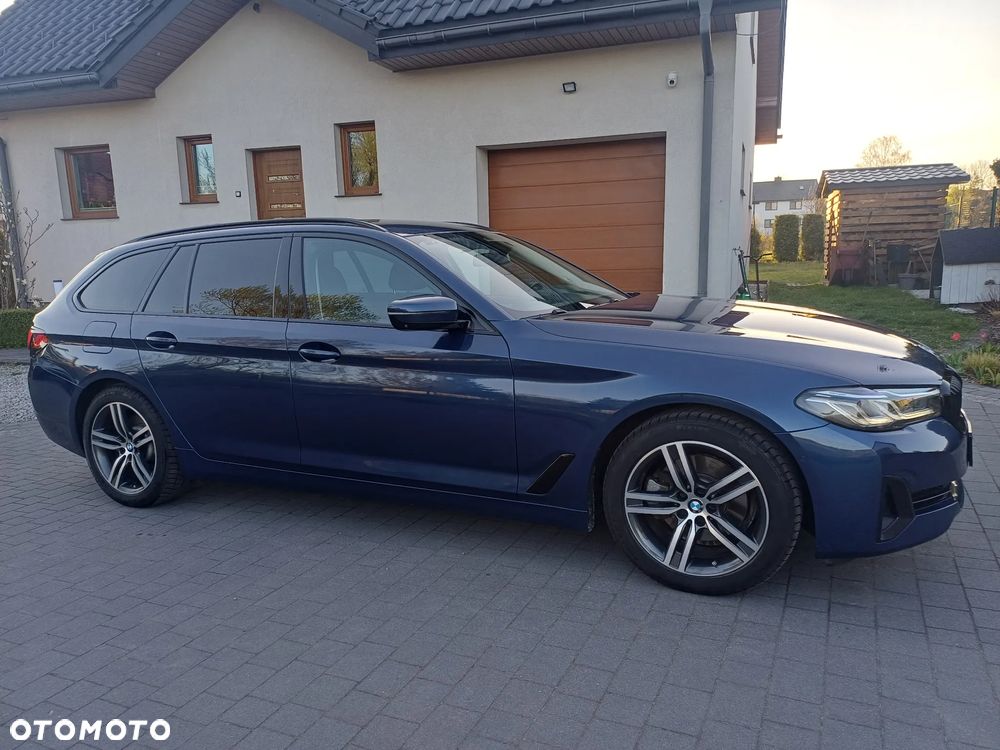 BMW Seria 5 520d M Sport Edition - 9