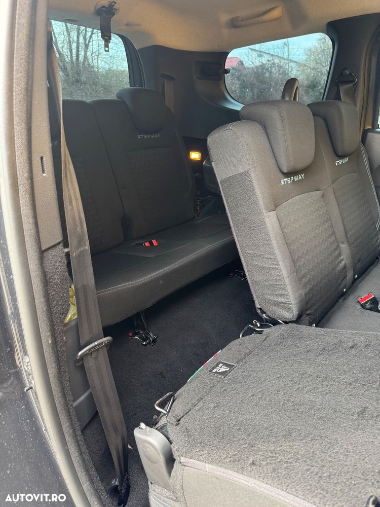 Dacia Lodgy 1.5 dCi 109 CP Stepway - 8