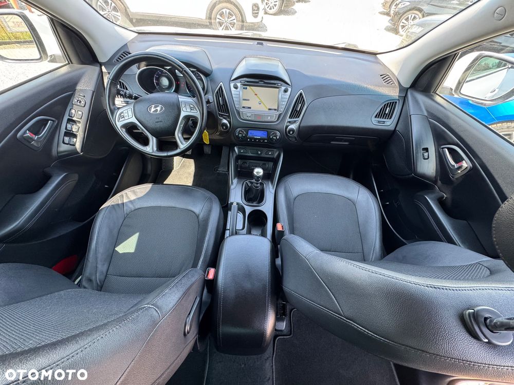 Hyundai ix35 1.6 2WD Fifa World Cup Edition - 16