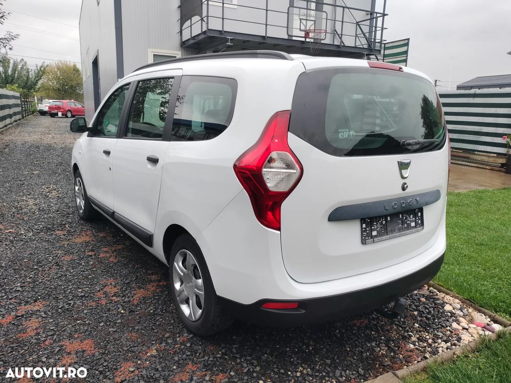 Dacia Lodgy dCi 90 Essential - 19