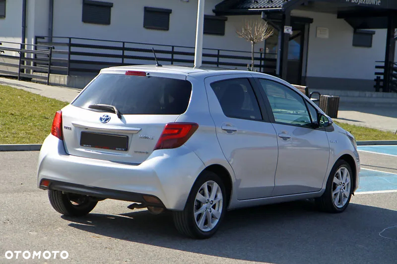 Toyota Yaris - 2