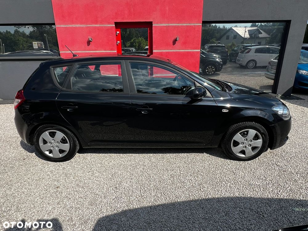 Kia Ceed 1.4 CVVT Attract - 13