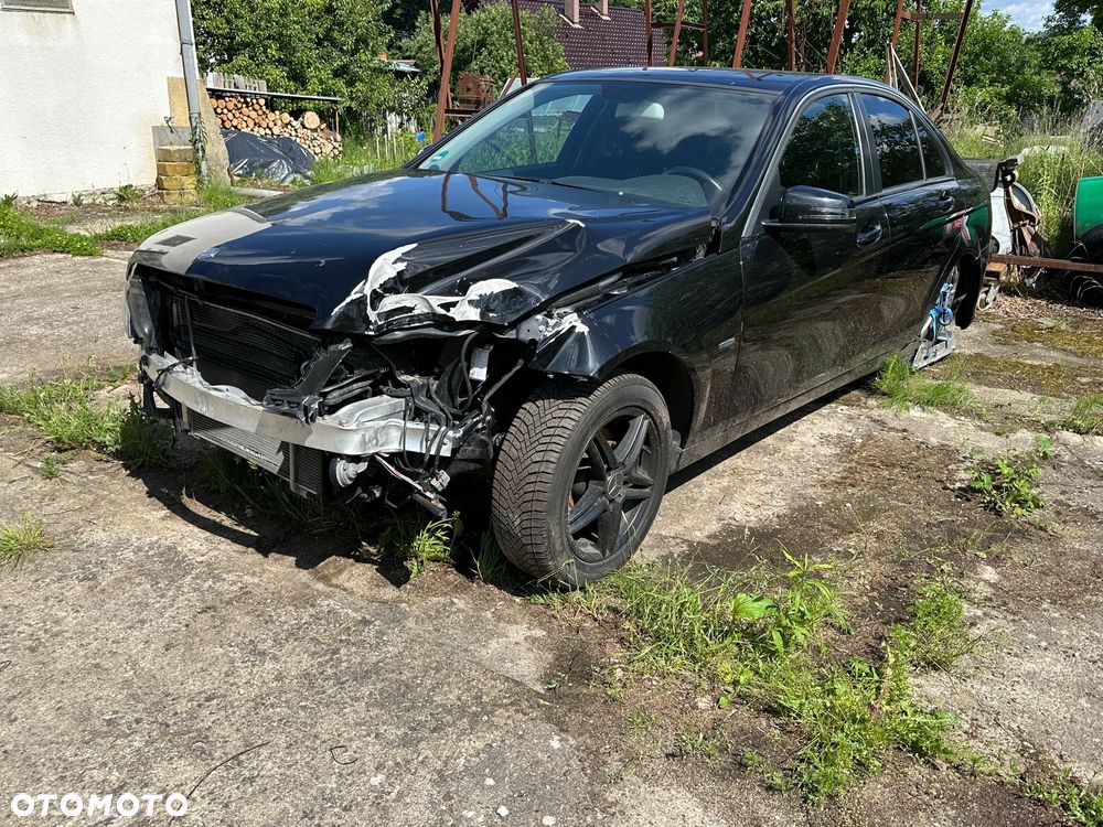 Mercedes-Benz Klasa C 200 CDI DPF (BlueEFFICIENCY) Elegance - 6