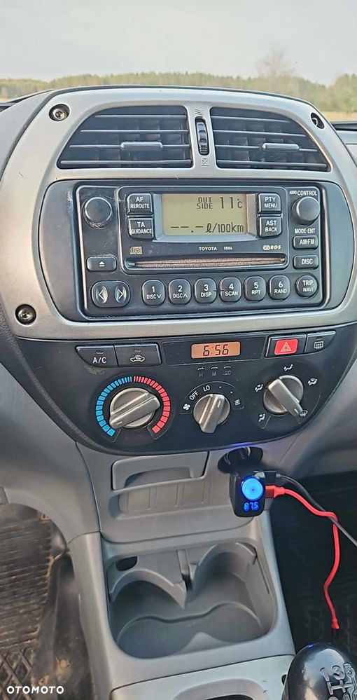 Toyota RAV4 - 5