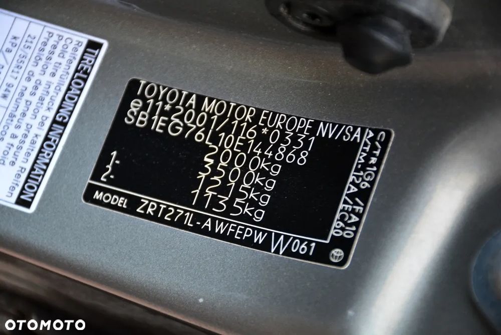 Toyota Avensis 1.8 Premium - 6