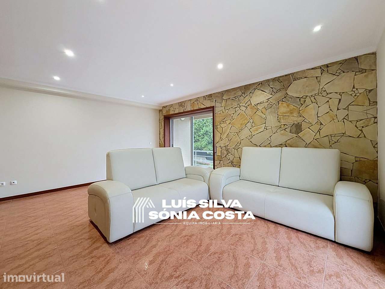 Apartamento T2 com Garagem & Varanda | 3.º Andar com Elevador -... - Grande imagem: 5/24