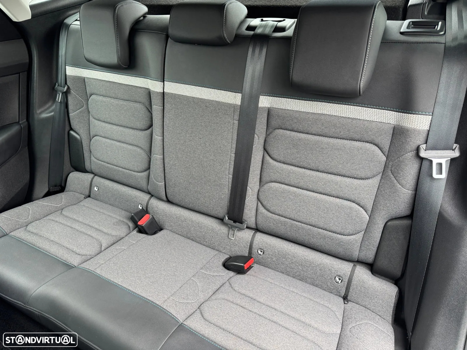 Citroën C4 1.2 PureTech Plus - 15