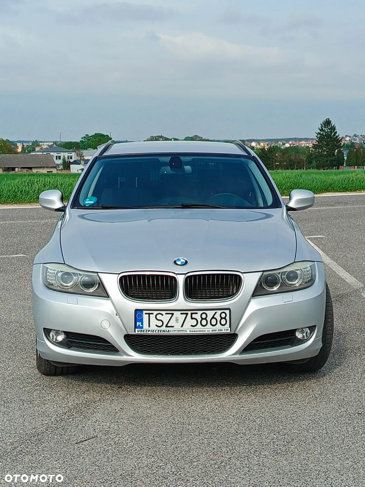 BMW Seria 3 318d - 15