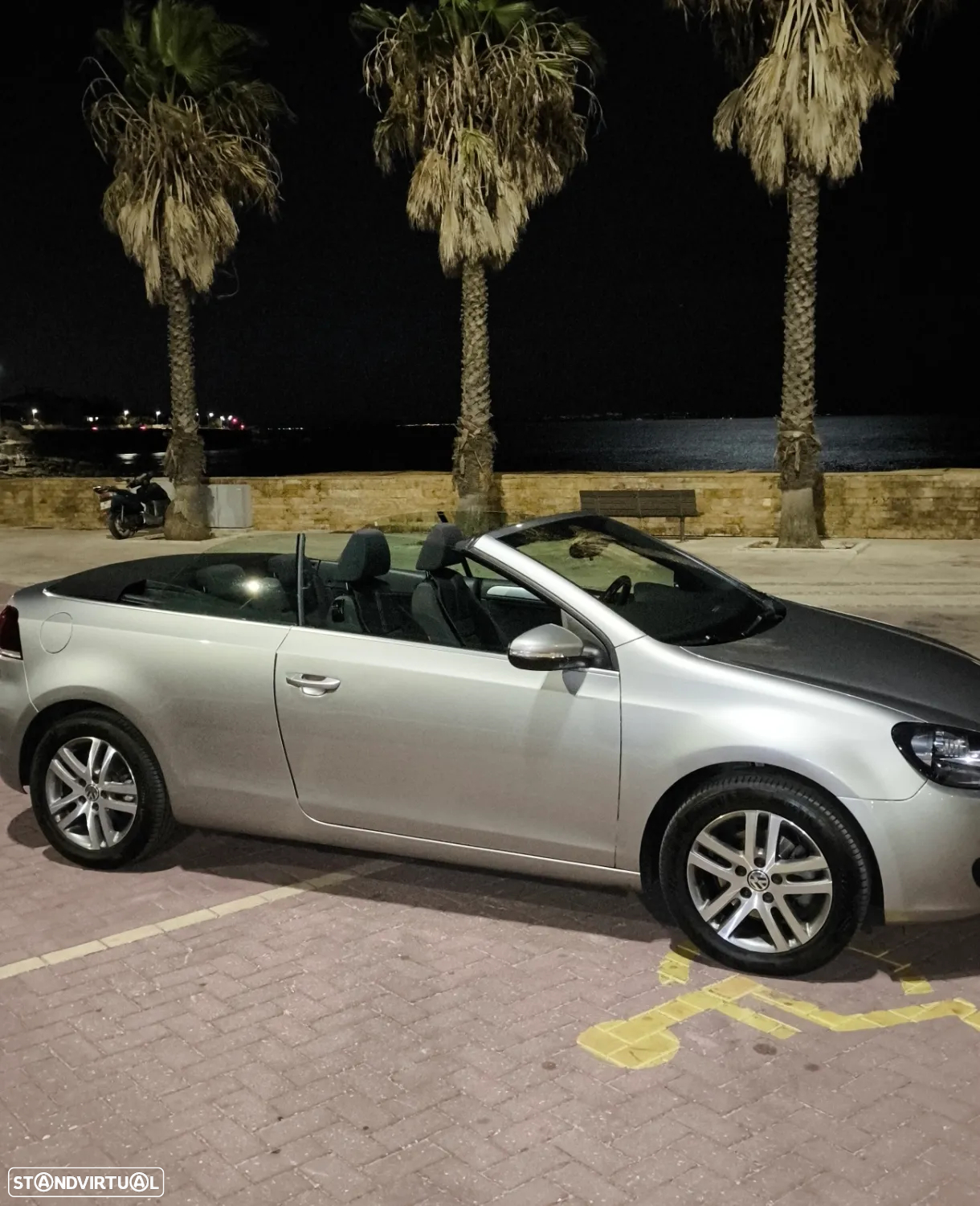 VW Golf Cabriolet 1.6 TDi BlueMotion - 2