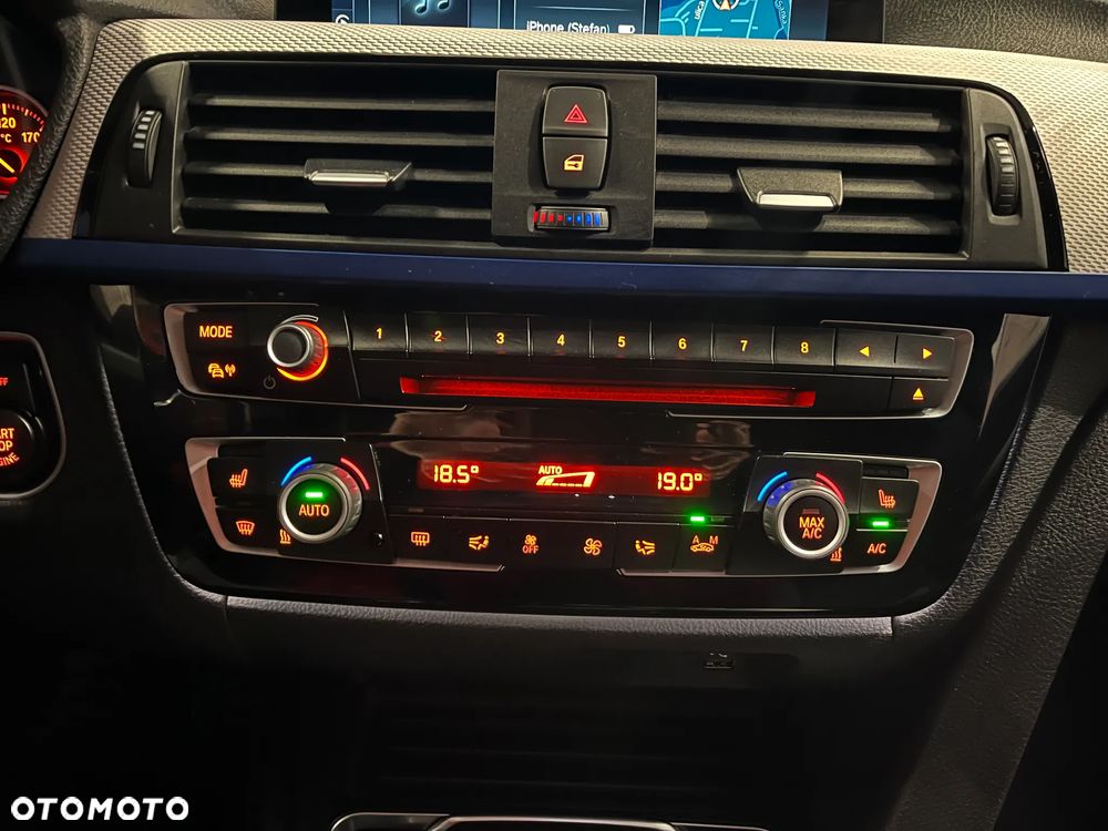 BMW Seria 3 330i xDrive M Sport - 16