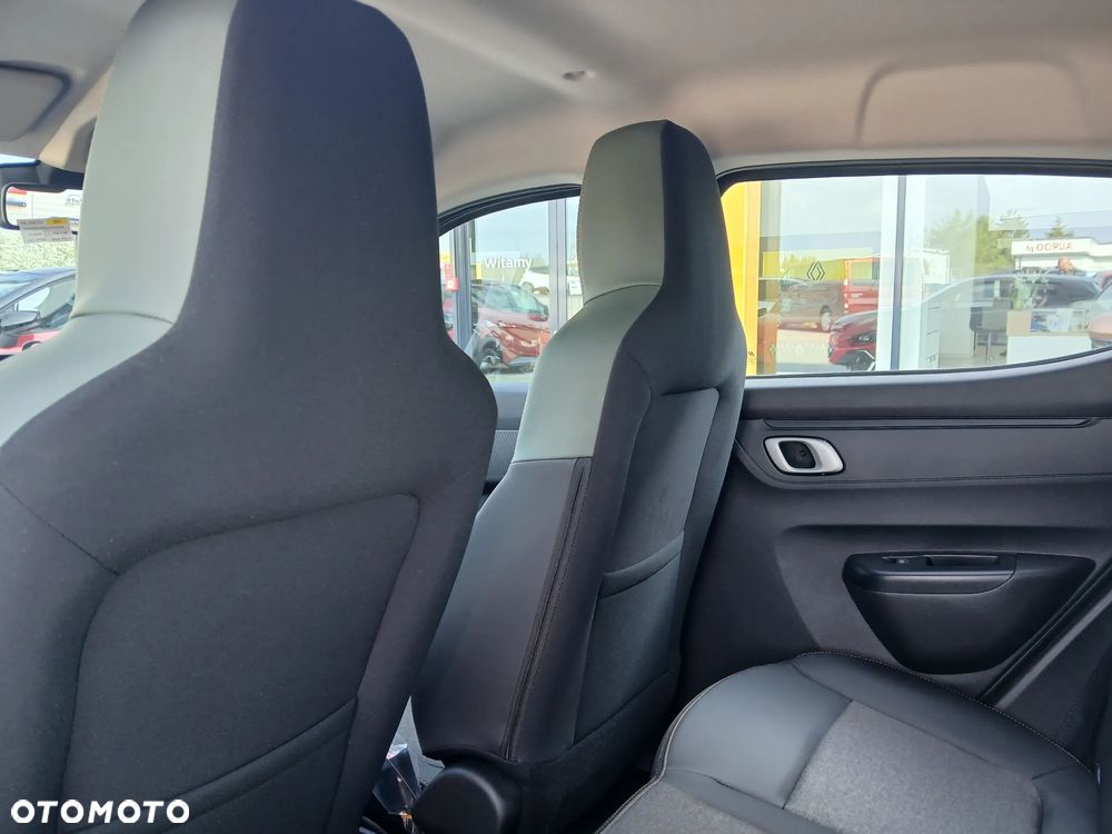 Dacia Spring Electric 24.3kWh 100 Extreme - 11