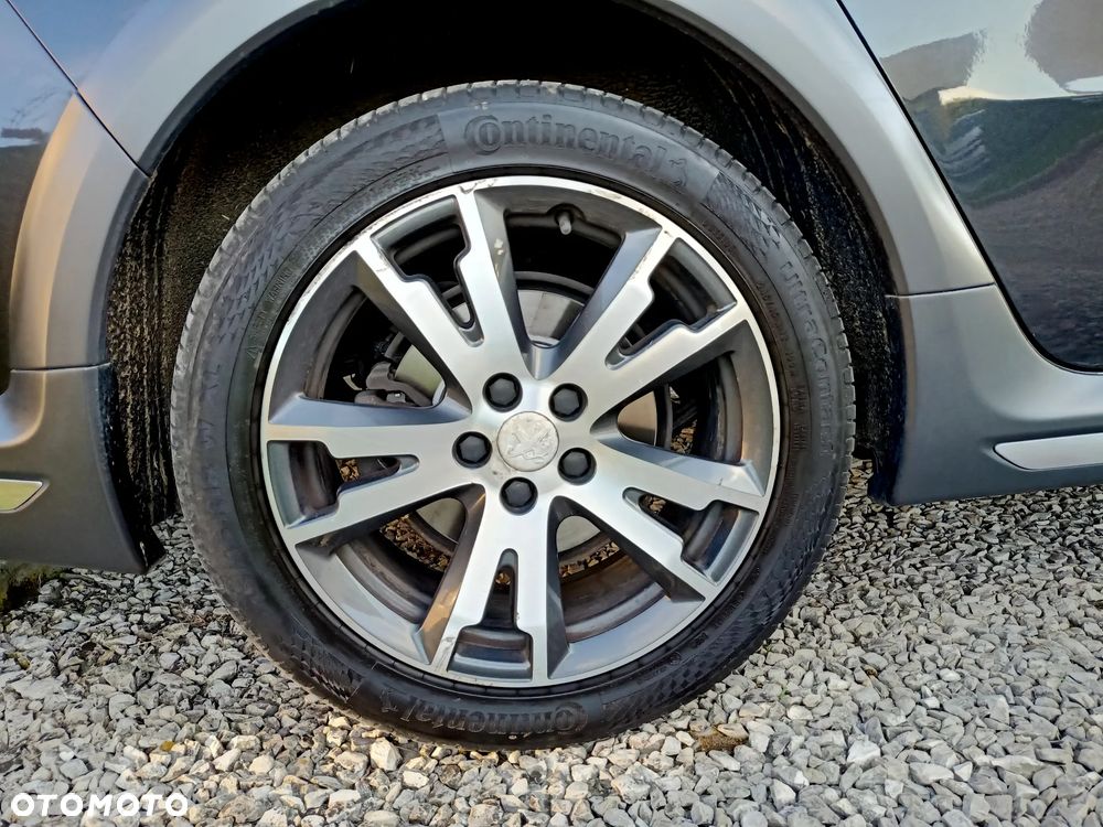 Peugeot 508 RXH Hybrid4 - 19