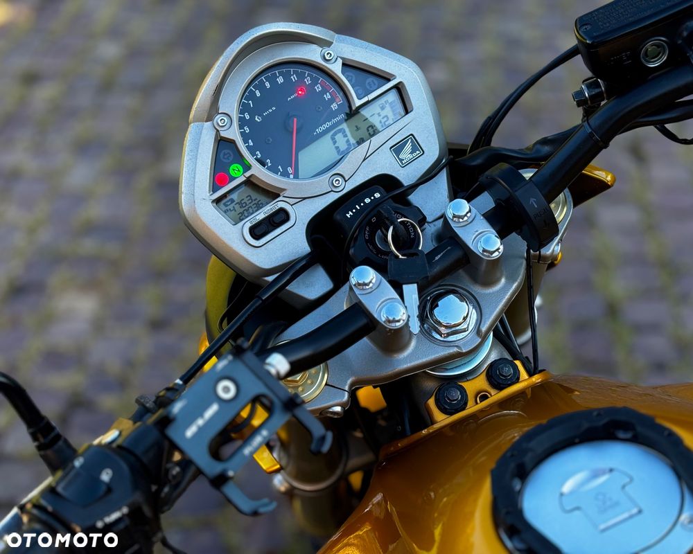 Honda Hornet - 10