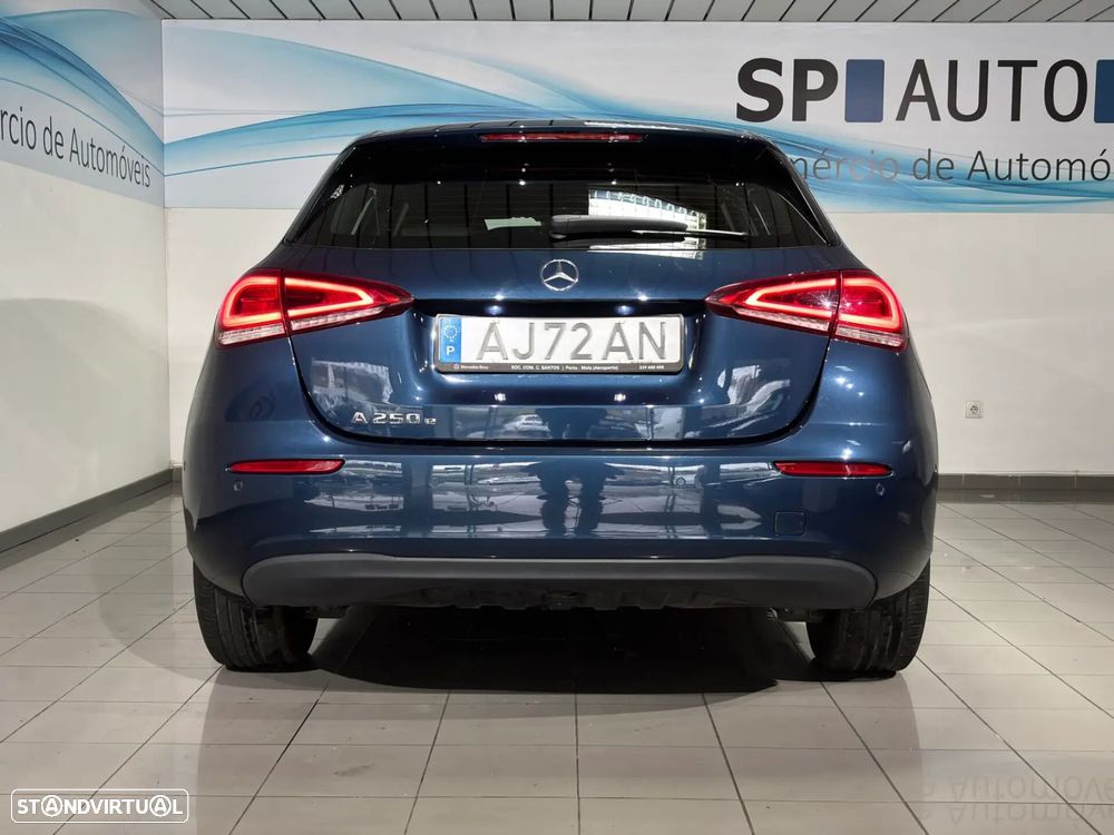 Mercedes-Benz A 250 - 6