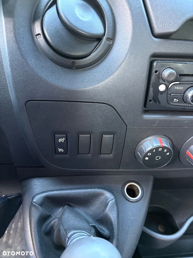 Renault Master - 15