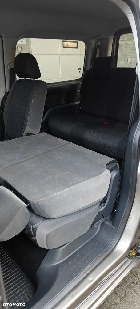 Volkswagen Caddy Maxi 2.0 TDI Comfortline DSG - 11