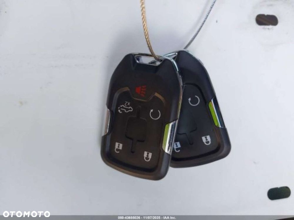 Chevrolet Silverado - 13