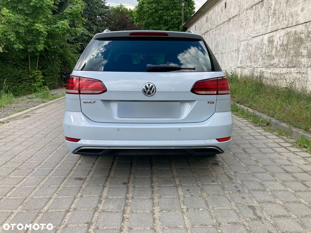 Volkswagen Golf - 2