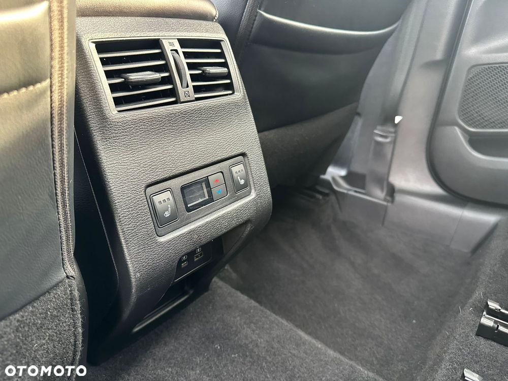 Mitsubishi Outlander - 20
