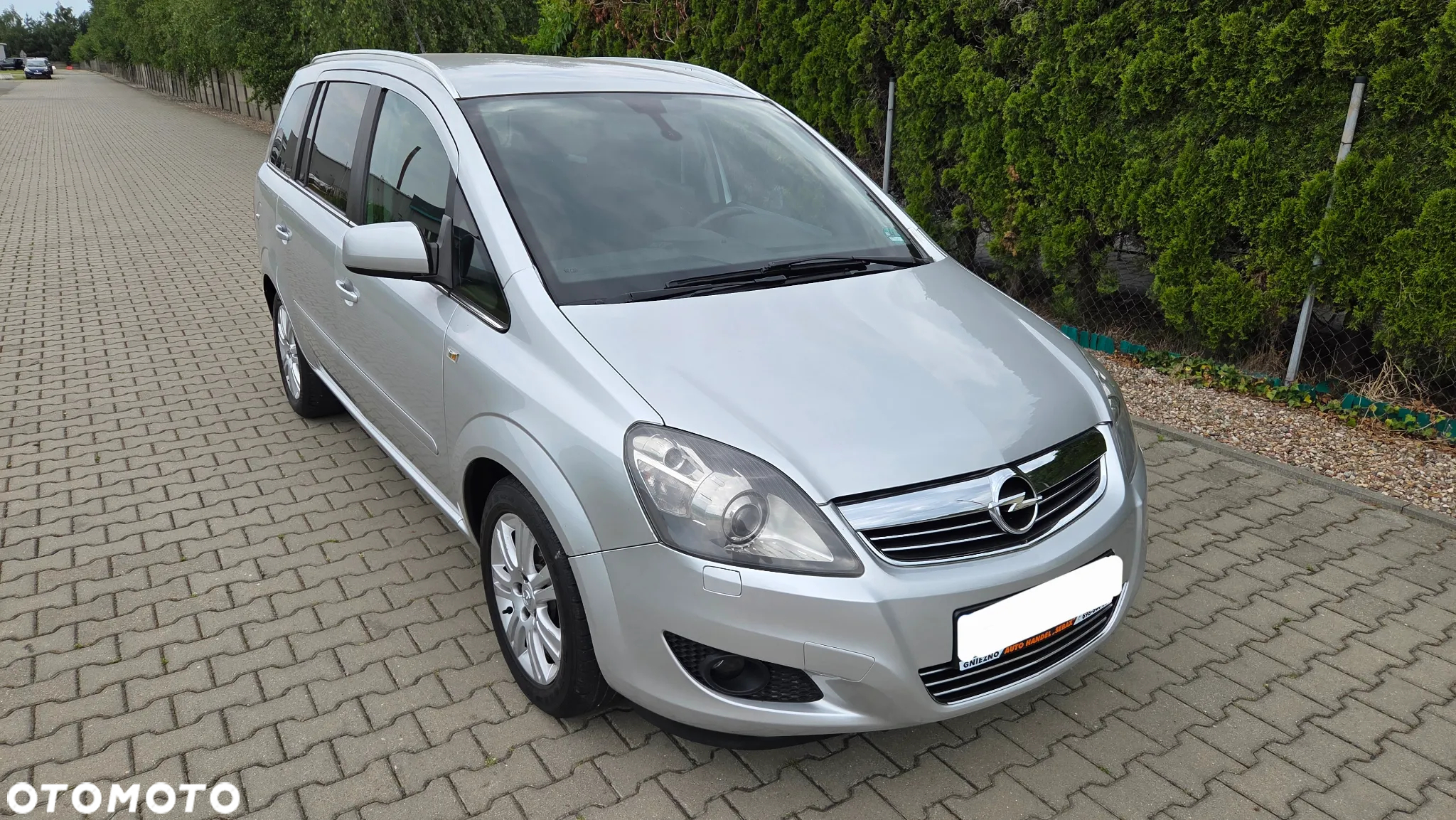 Opel Zafira 1.8 Cosmo - 14
