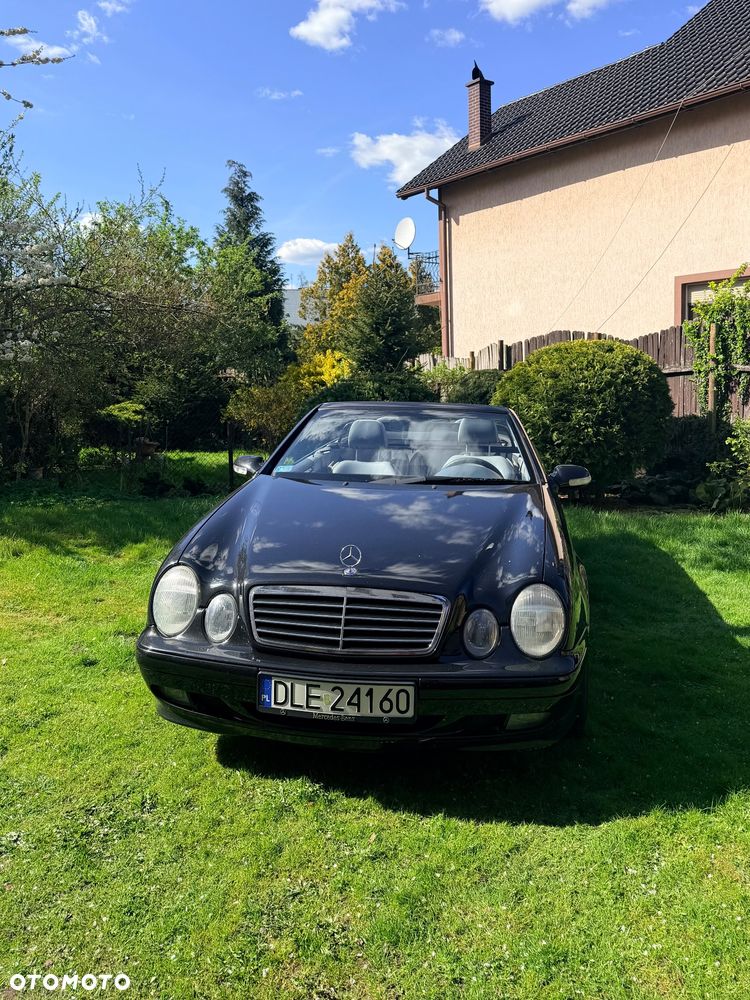 Mercedes-Benz CLK - 9