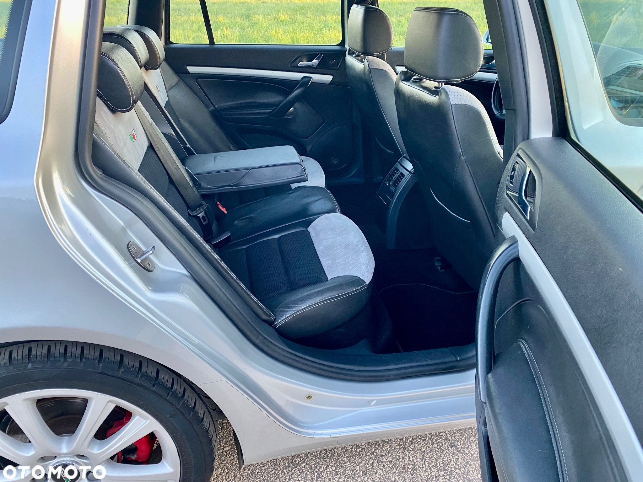 Skoda Octavia 2.0 TDI RS - 23