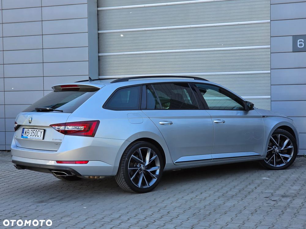 Skoda Superb 2.0 TSI 4x4 Sportline DSG - 9