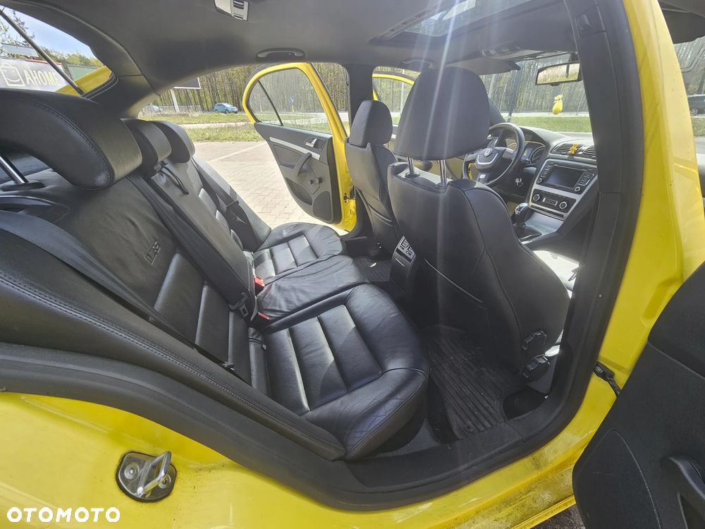 Skoda Octavia 2.0 TDI DPF RS - 11
