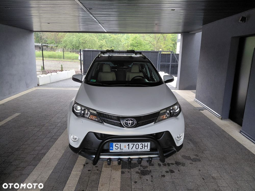 Toyota RAV4 2.0 D-4D Prestige - 13