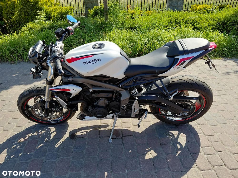 Triumph Street Triple - 2