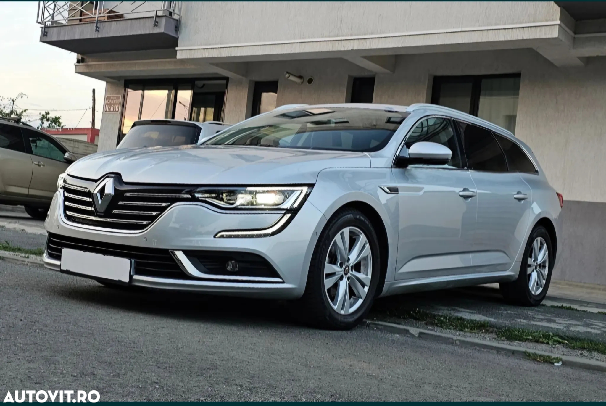 Renault Talisman Grandtour ENERGY dCi 130 EDC INTENS - 3