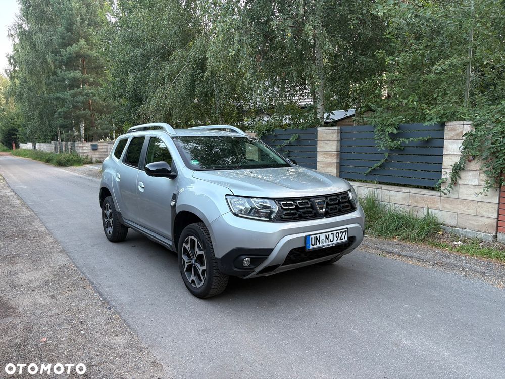 Dacia Duster TCe 100 2WD Celebration - 1