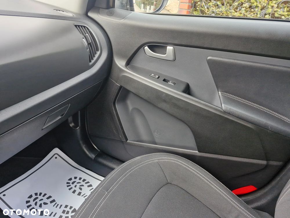 Kia Sportage 2.0 CVVT 2WD Automatik Vision - 13