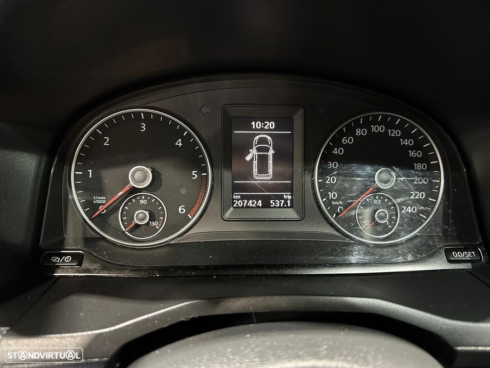 VW Caddy 2.0 TDI (5L) DSG - 26