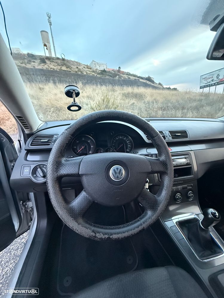 VW Passat Variant 1.9 TDi Individual - 11