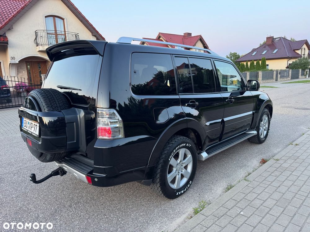 Mitsubishi Pajero 3.2 DI-D Automatik Intense - 4