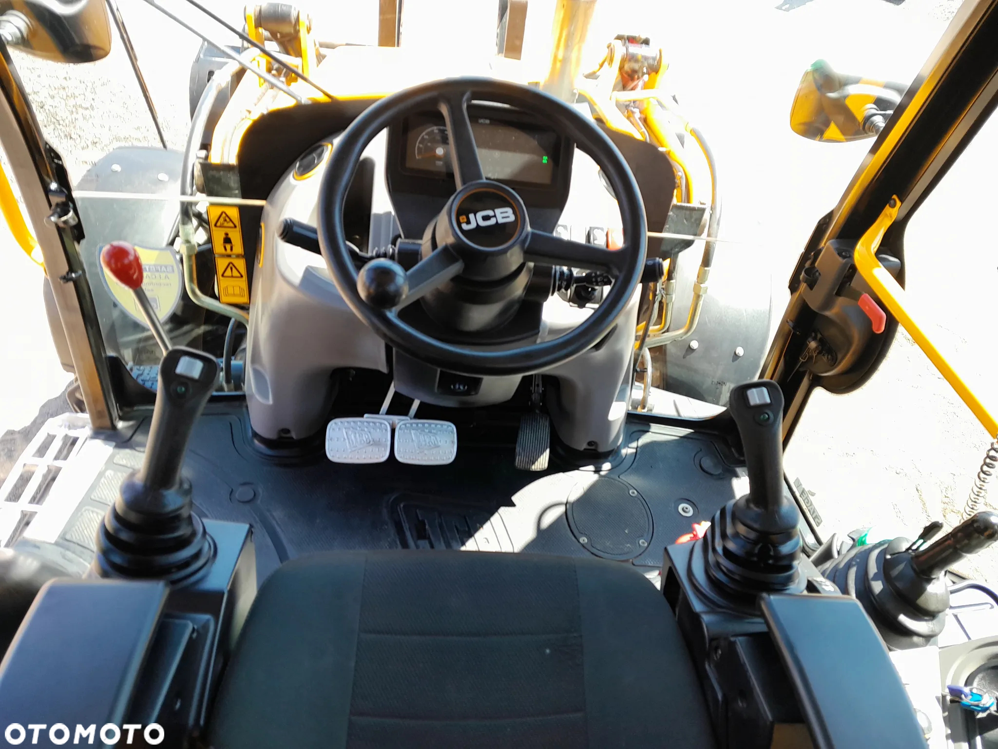 JCB 3CX  AEC - 19