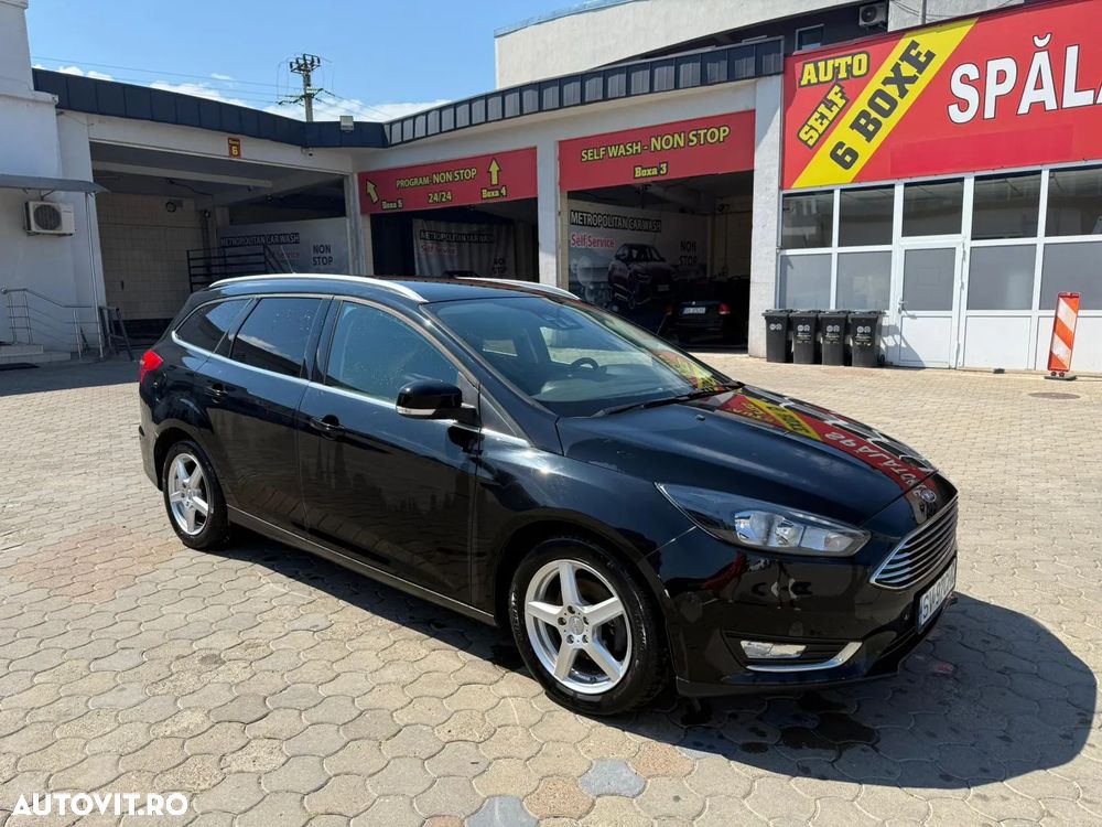 Ford Focus 1.5 EcoBlue Start-Stopp-System TITANIUM - 4