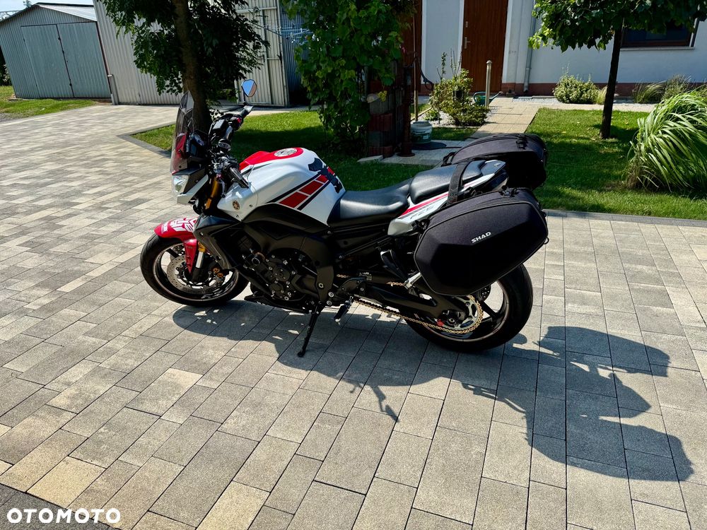 Yamaha FZ8 - 2