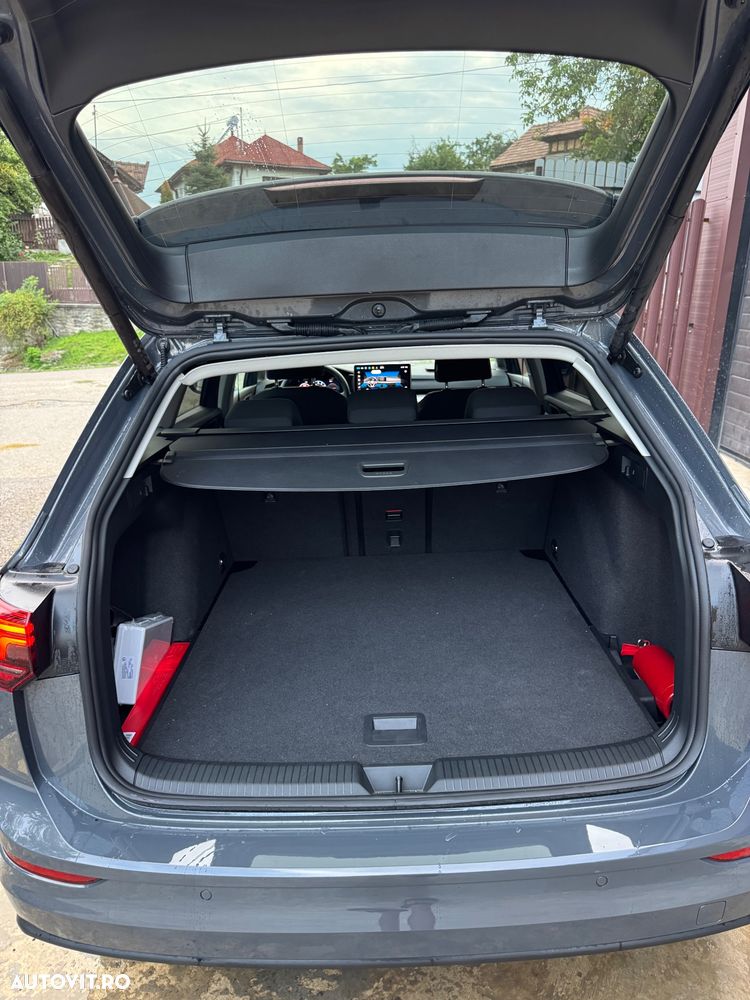 Volkswagen Golf 1.5 eTSI DSG MHEV Advanced - 30
