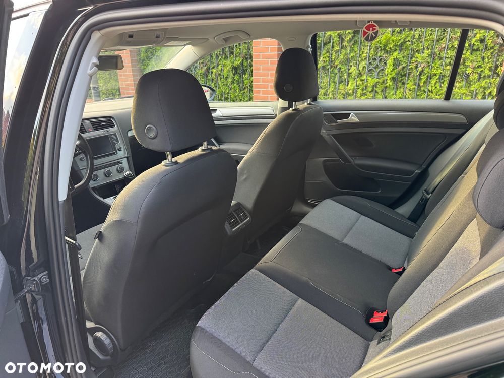 Volkswagen Golf 1.2 TSI BMT Trendline - 17