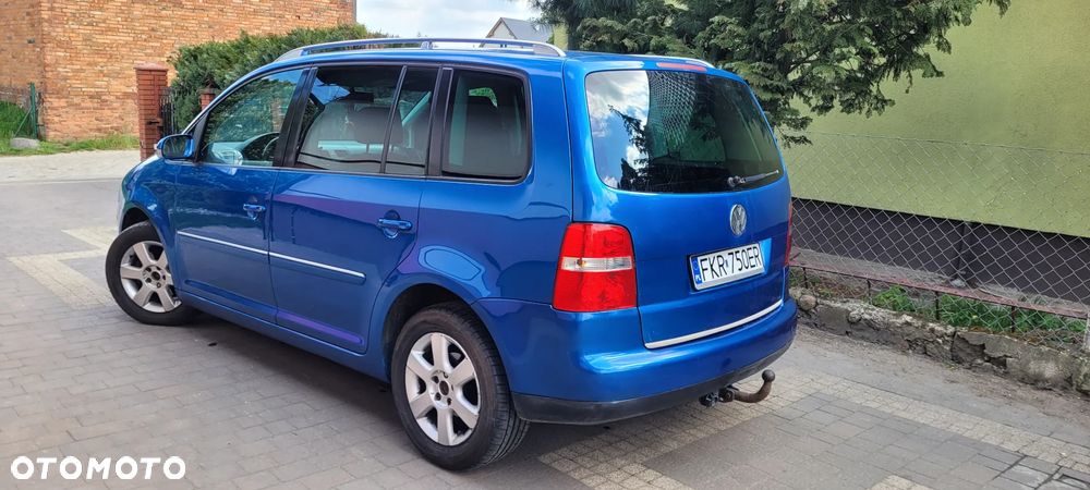 Volkswagen Touran 2.0 TDI DPF Trendline - 3