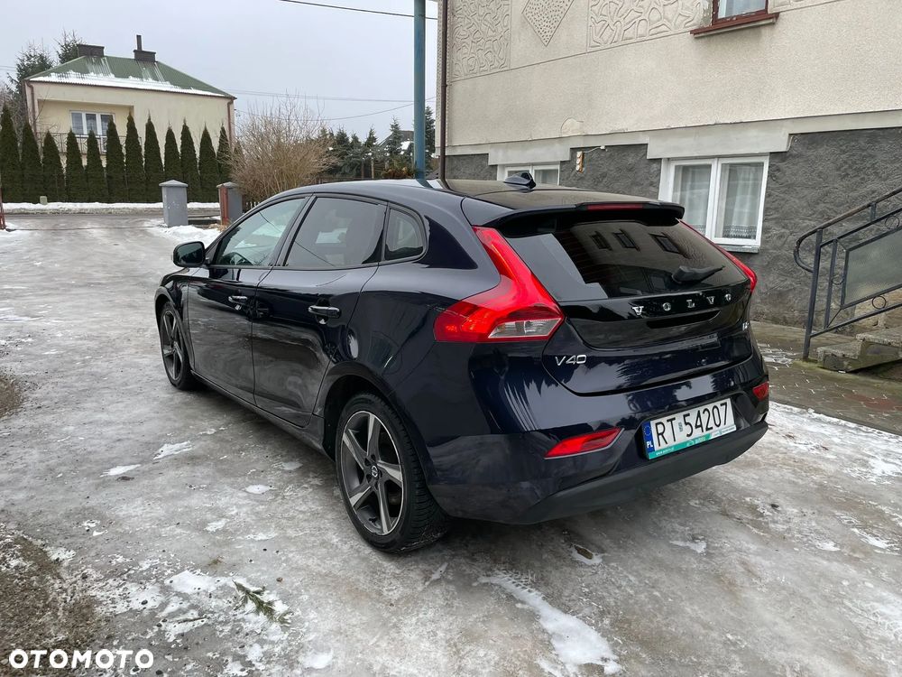 Volvo V40 D2 Momentum - 9